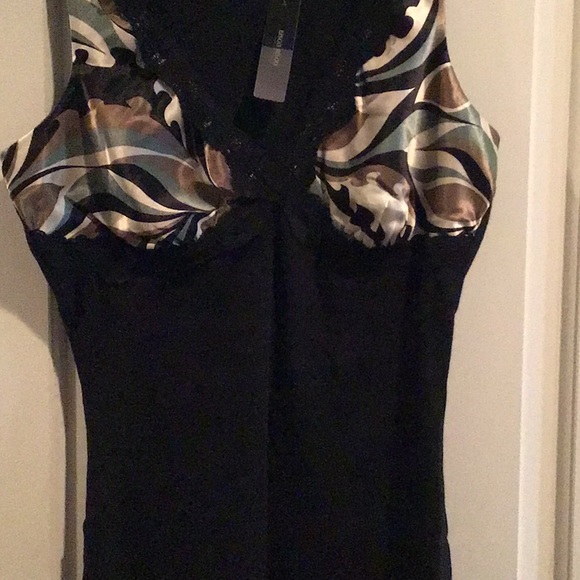 Bisou Bisou Tops - Sleeveless top Bisou Bisou Tops - Sleeveless top